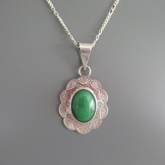 Gorgeous Mexican Large Sterling Silver Jade Pendant Necklace Marked Mexico 925 - Picture 6 of 10